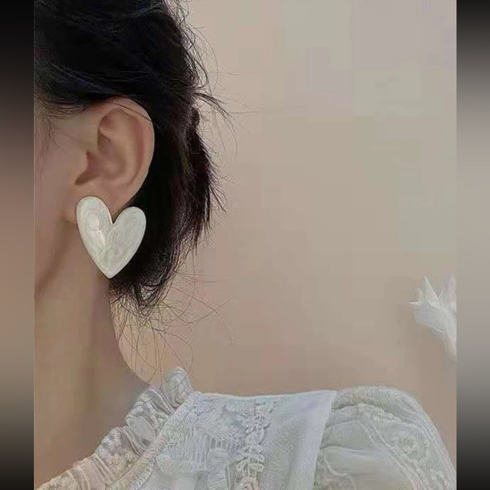 💜 Awesome Large Heart Stud Earrings 💜